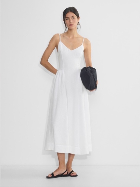 Babaton Dresses & Skirts - Babaton Technique Linen Dress